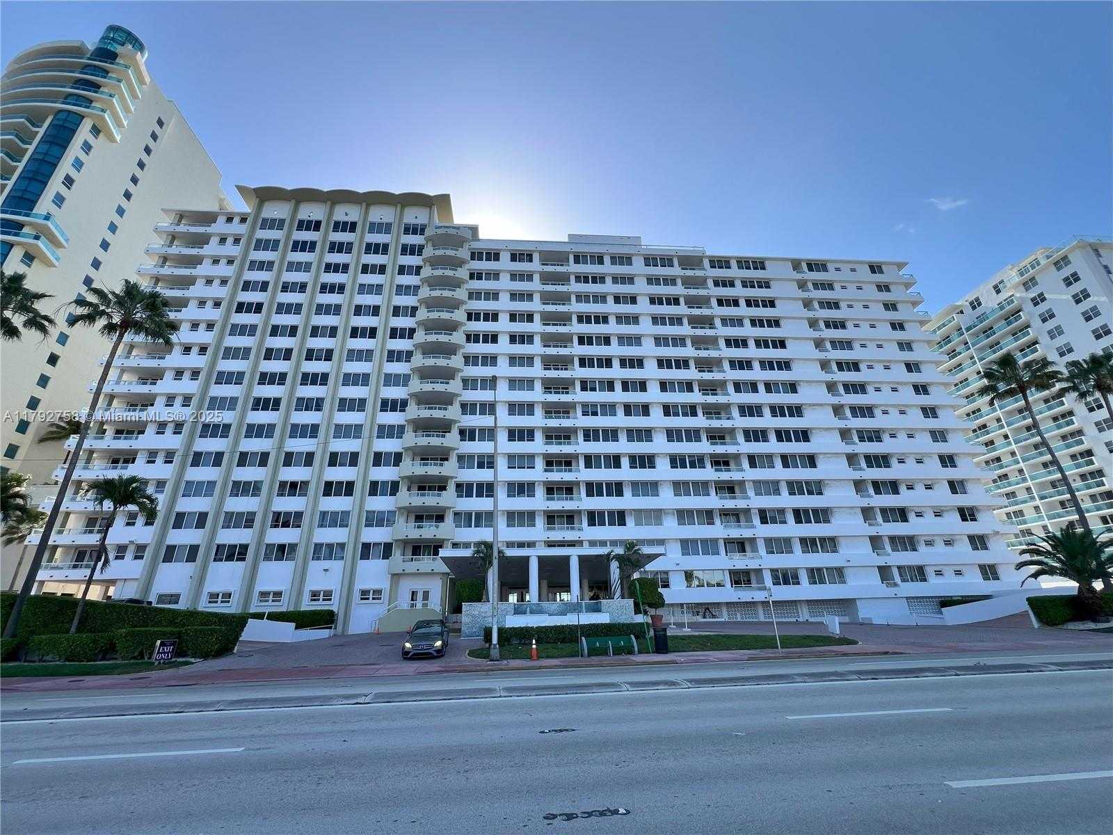 Small Image of 5005 COLLINS AVE #214, Miami Beach Number 2