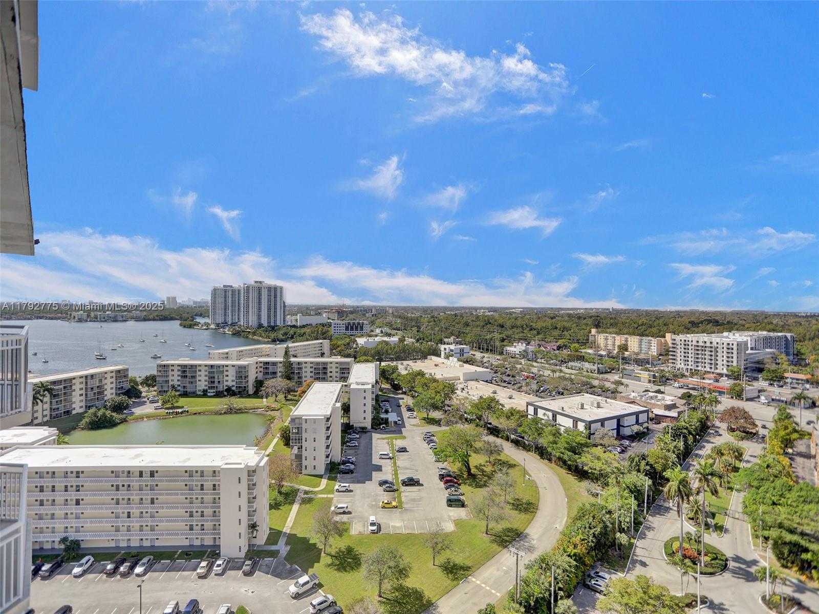 Small Image of 18011 BISCAYNE BLVD #1904, Aventura Number 34
