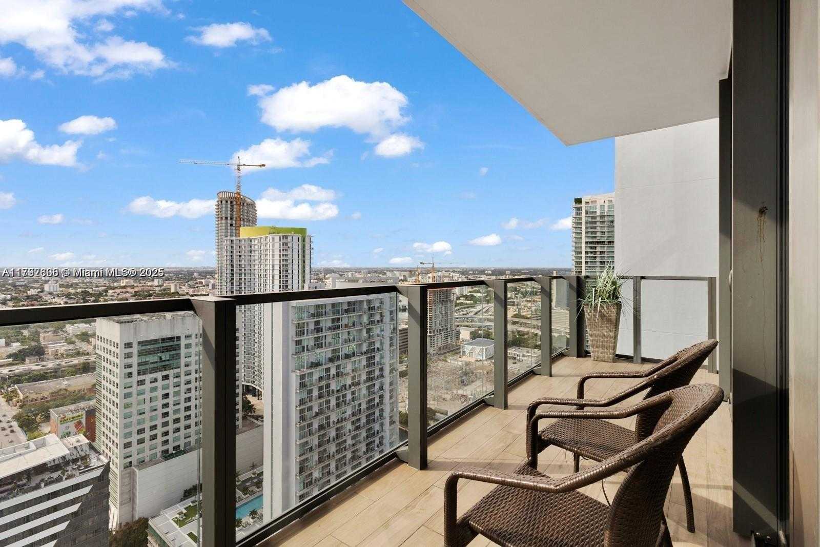 Small Image of 88 SOUTH WEST 7TH ST #3410, Miami Number 6