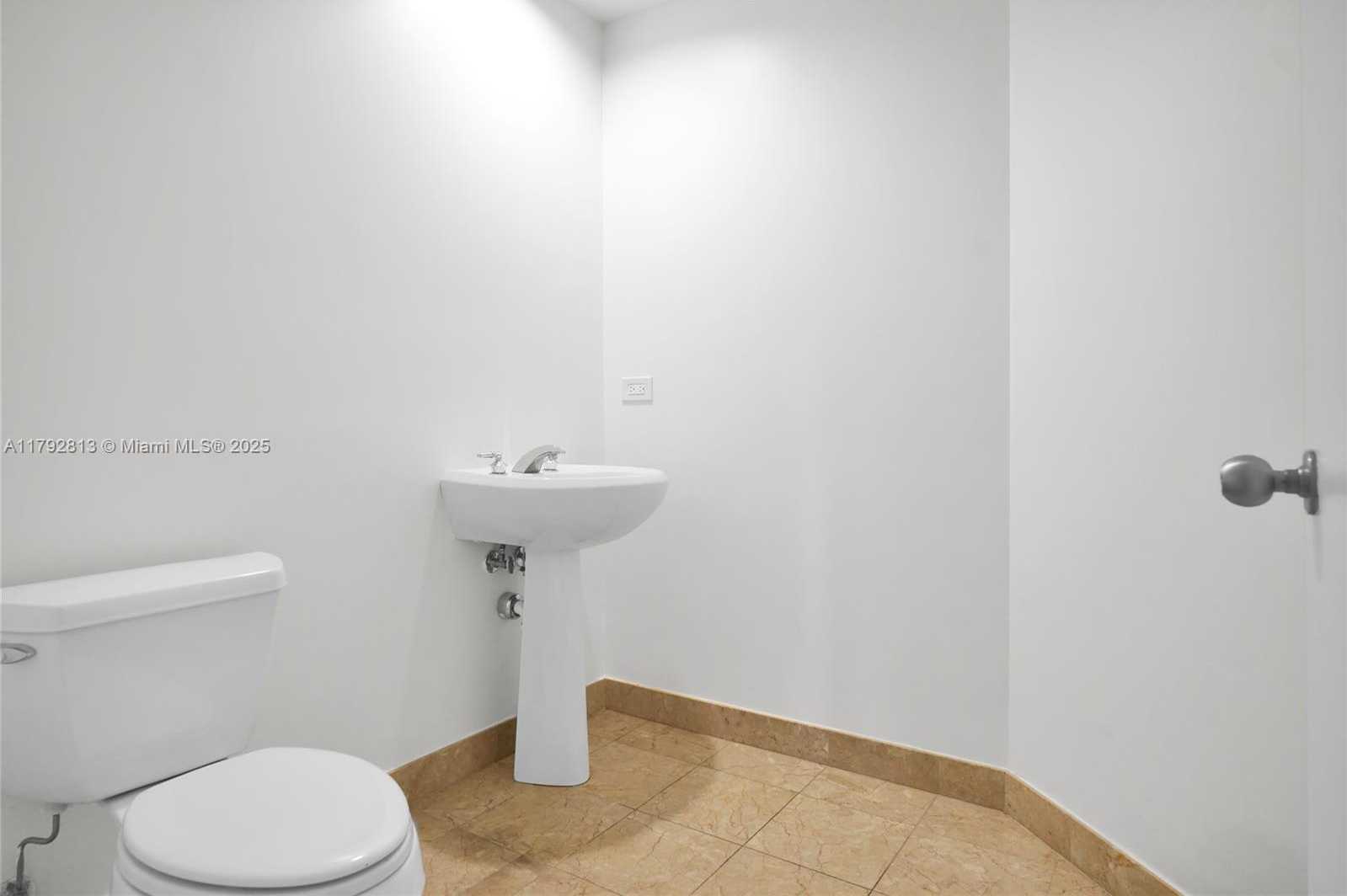 Small Image of 801 BRICKELL KEY BLVD #3105, Miami Number 25