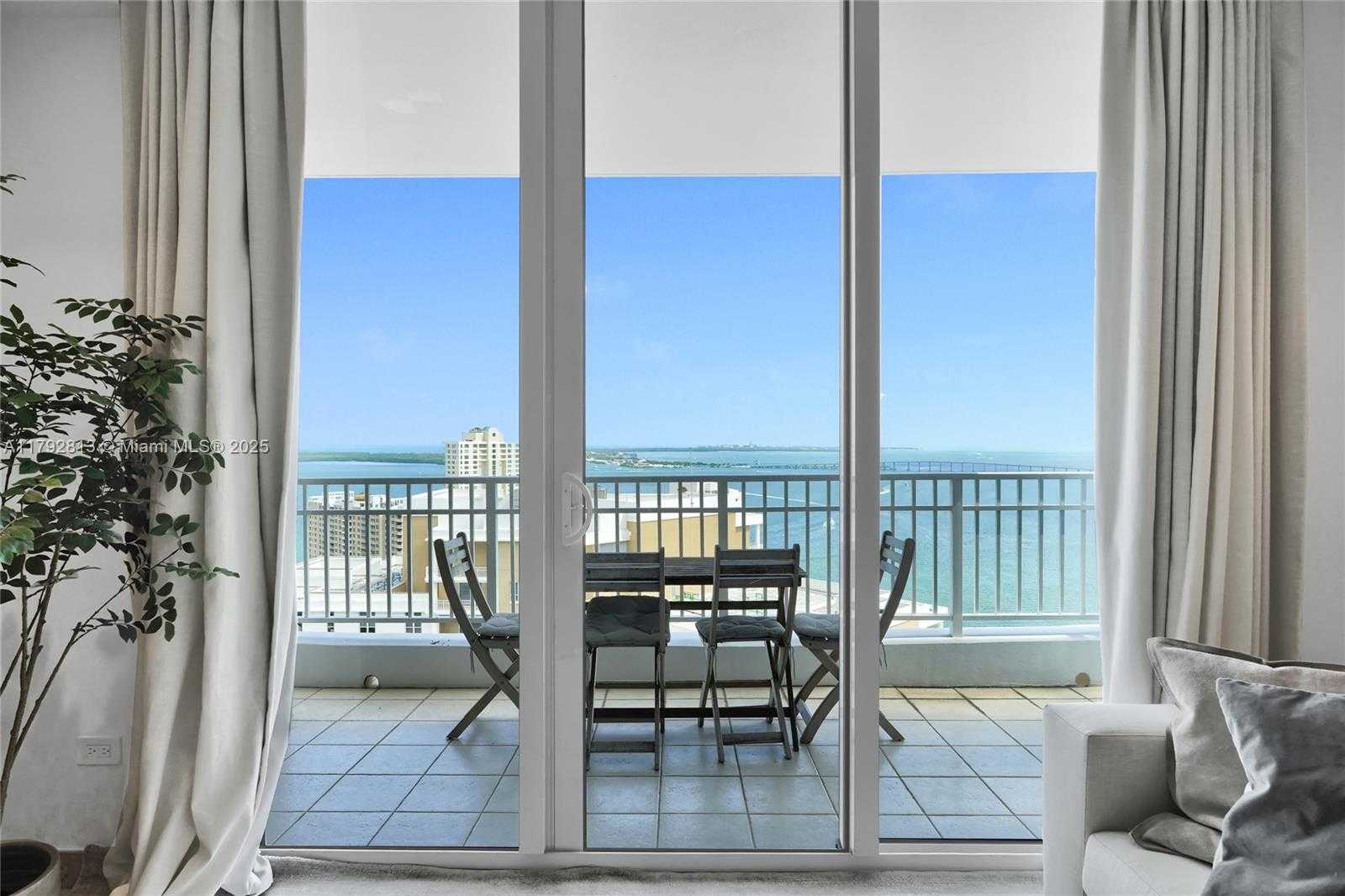 Small Image of 801 BRICKELL KEY BLVD #3105, Miami Number 3
