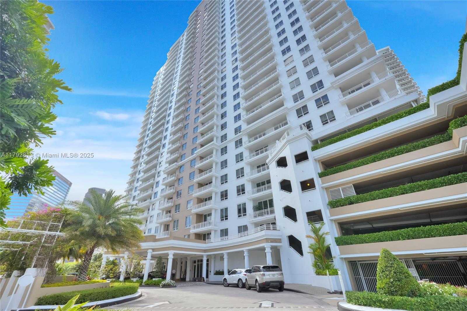 Small Image of 801 BRICKELL KEY BLVD #3105, Miami Number 4
