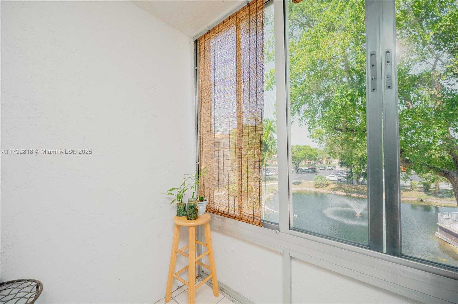 Small Image of 1810 SOUTH WEST 81ST AVE #2312, North Lauderdale Number 11