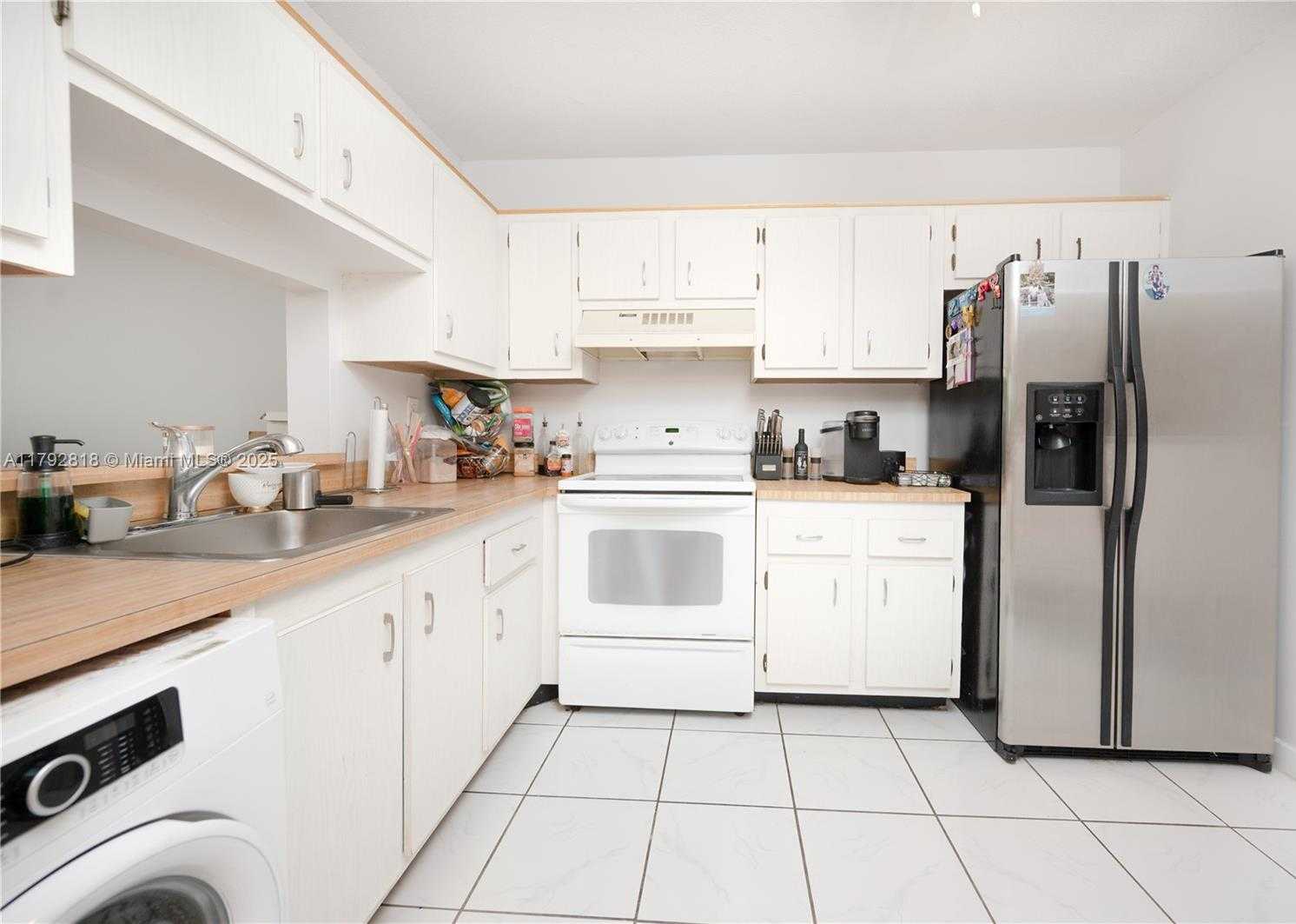 Small Image of 1810 SOUTH WEST 81ST AVE #2312, North Lauderdale Number 6