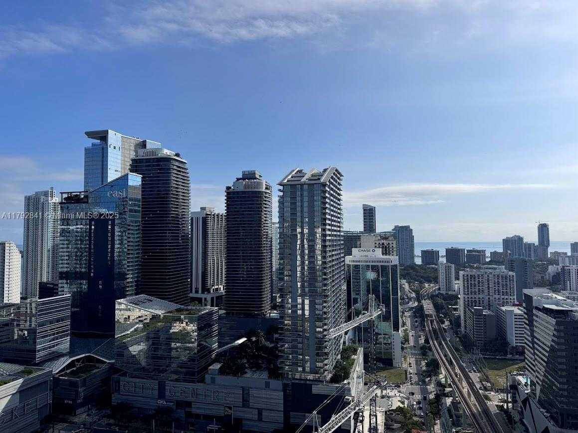 Small Image of 92 NW 3rd St, Miami, FL 33128, USA Number 16