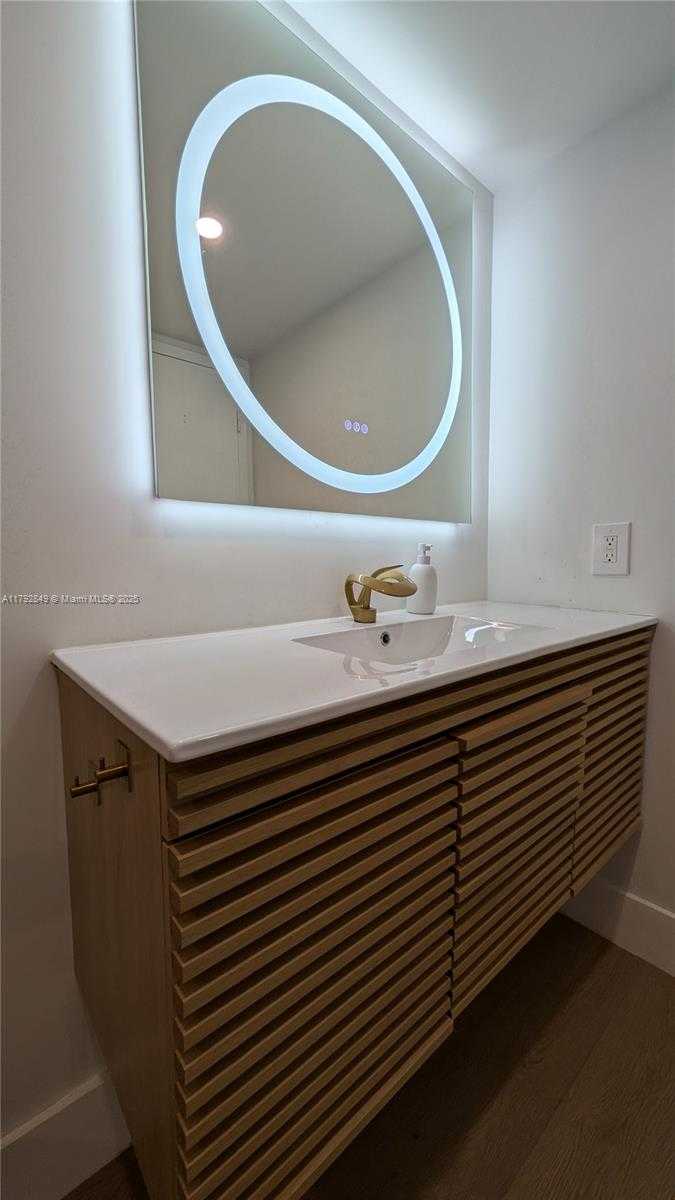 Small Image of 851 THREE ISLANDS BLVD #210, Hallandale Beach Number 12