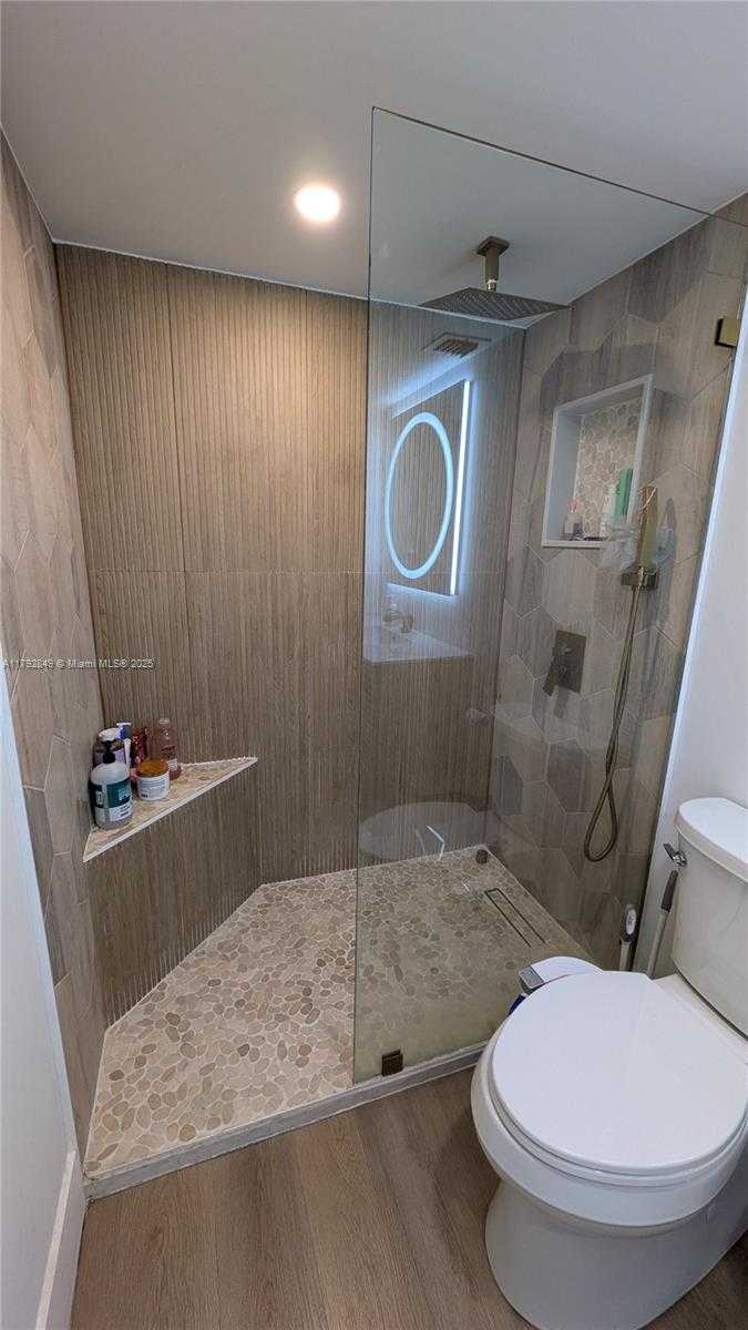 Small Image of 851 THREE ISLANDS BLVD #210, Hallandale Beach Number 13
