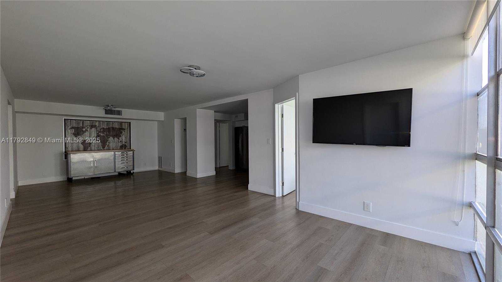 Small Image of 851 THREE ISLANDS BLVD #210, Hallandale Beach Number 26