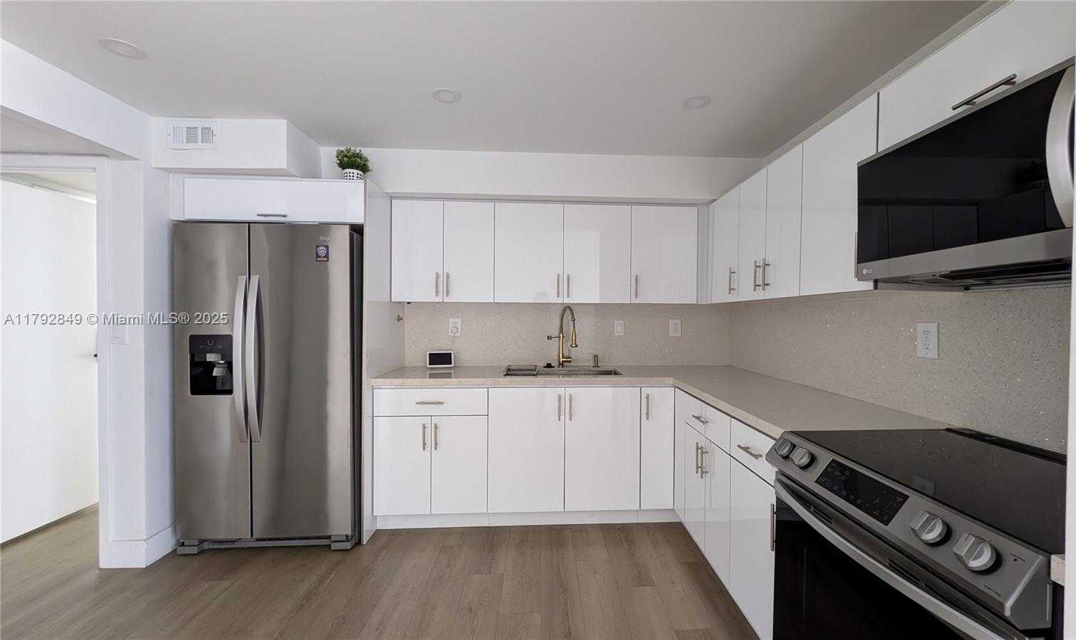 Small Image of 851 THREE ISLANDS BLVD #210, Hallandale Beach Number 29