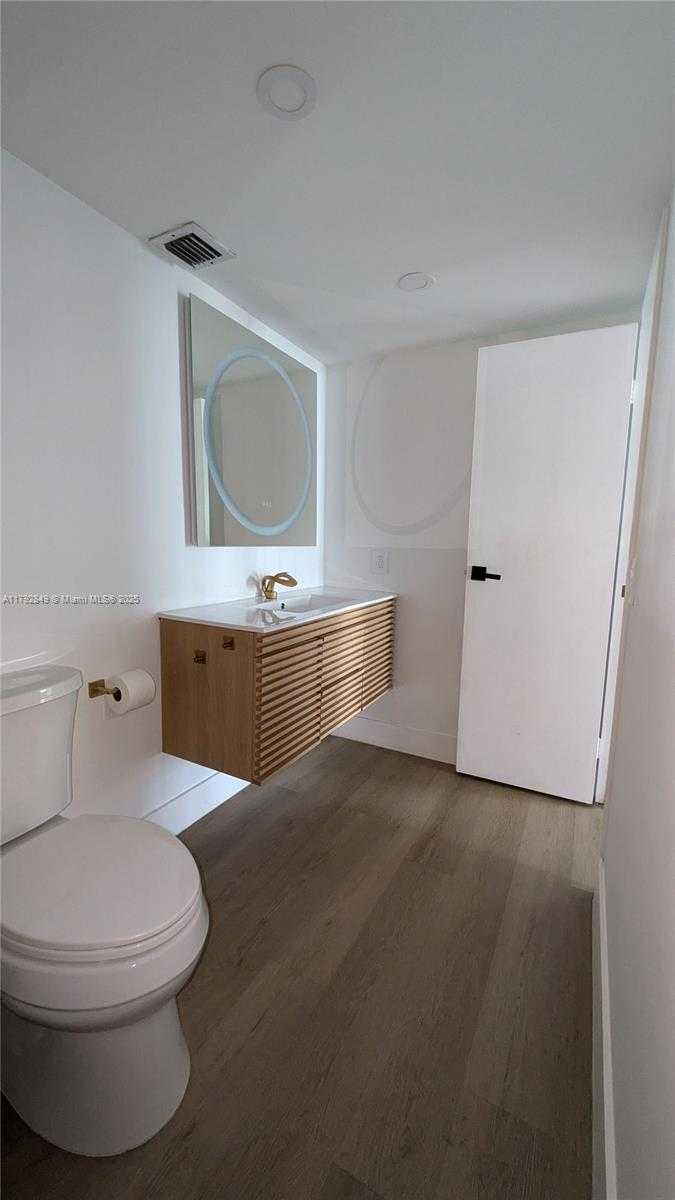 Small Image of 851 THREE ISLANDS BLVD #210, Hallandale Beach Number 9