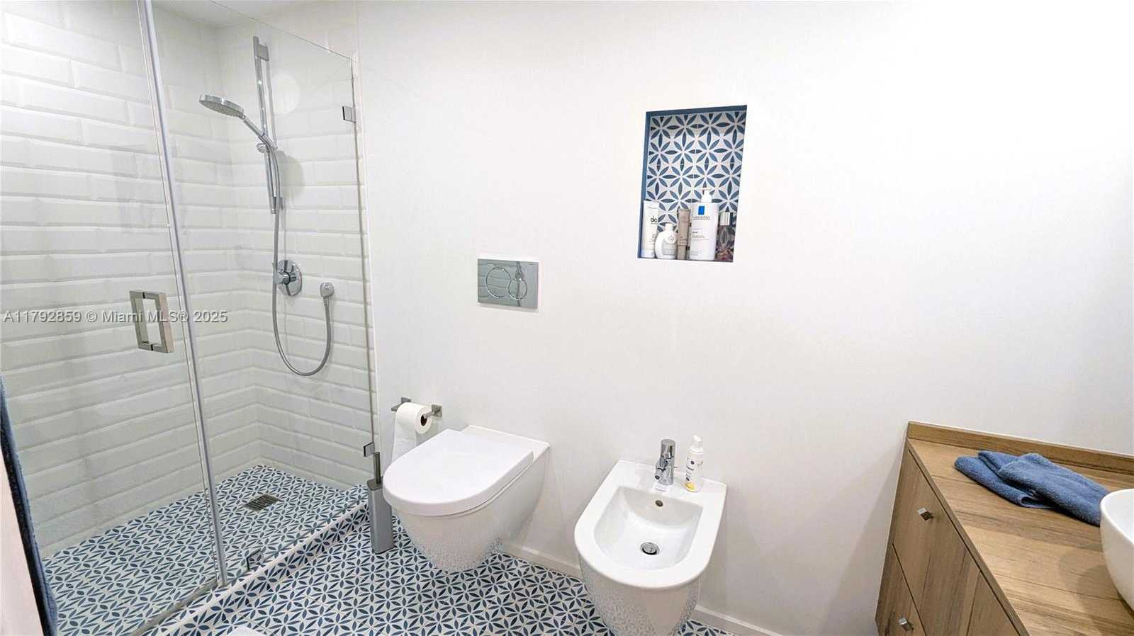 Small Image of 5151 COLLINS AVE #634, Miami Beach Number 14