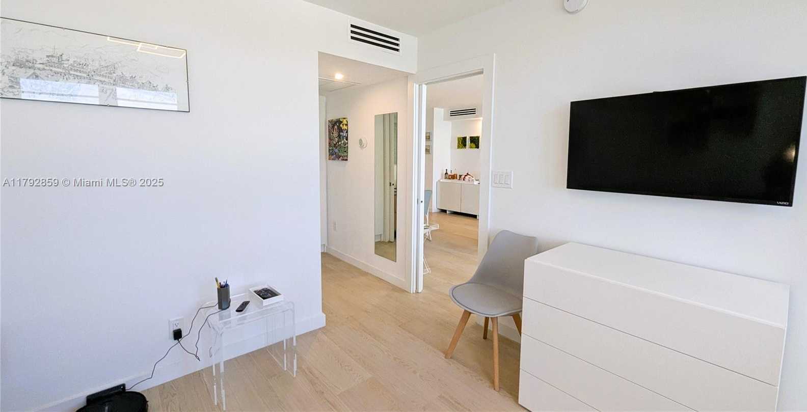 Small Image of 5151 COLLINS AVE #634, Miami Beach Number 18