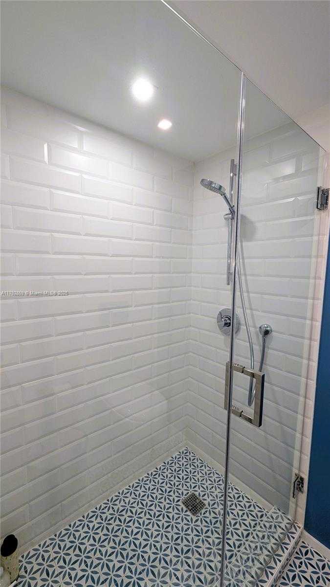 Small Image of 5151 COLLINS AVE #634, Miami Beach Number 20