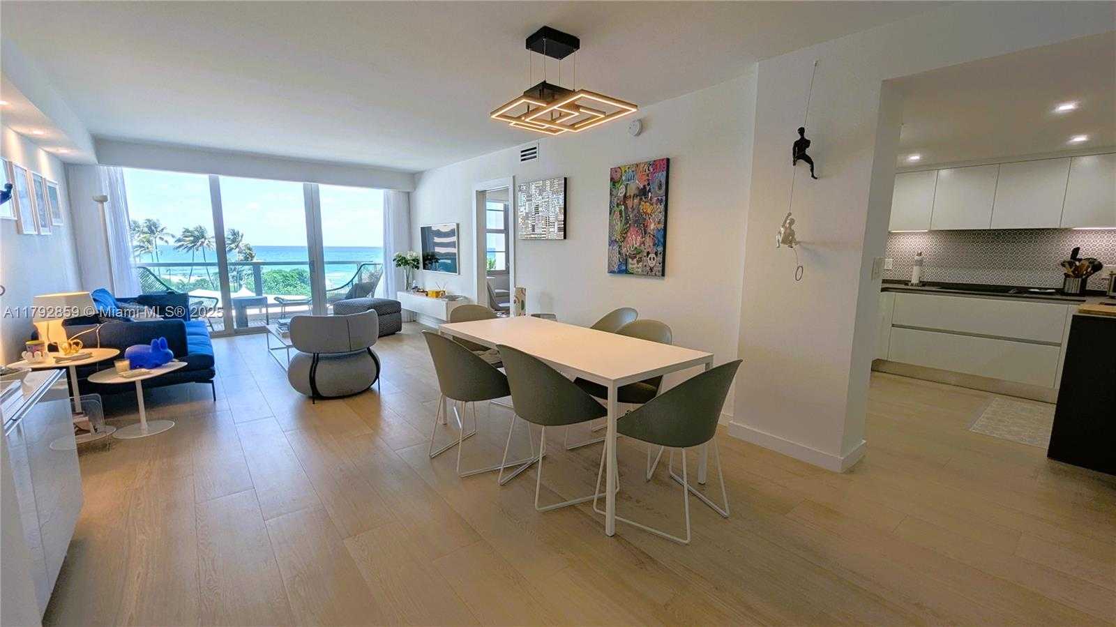 Small Image of 5151 COLLINS AVE #634, Miami Beach Number 3