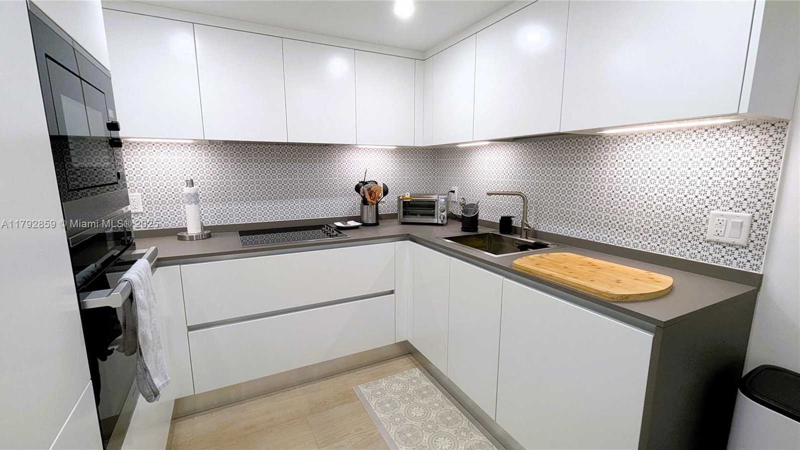 Small Image of 5151 COLLINS AVE #634, Miami Beach Number 6