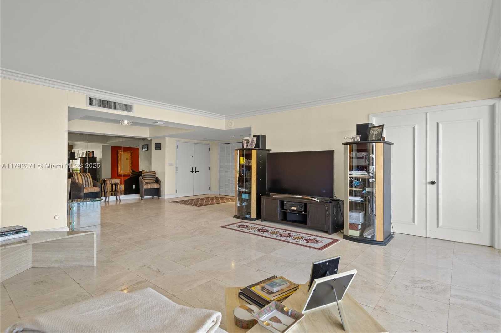 Small Image of 3 GROVE ISLE DR #C1108, Miami Number 12