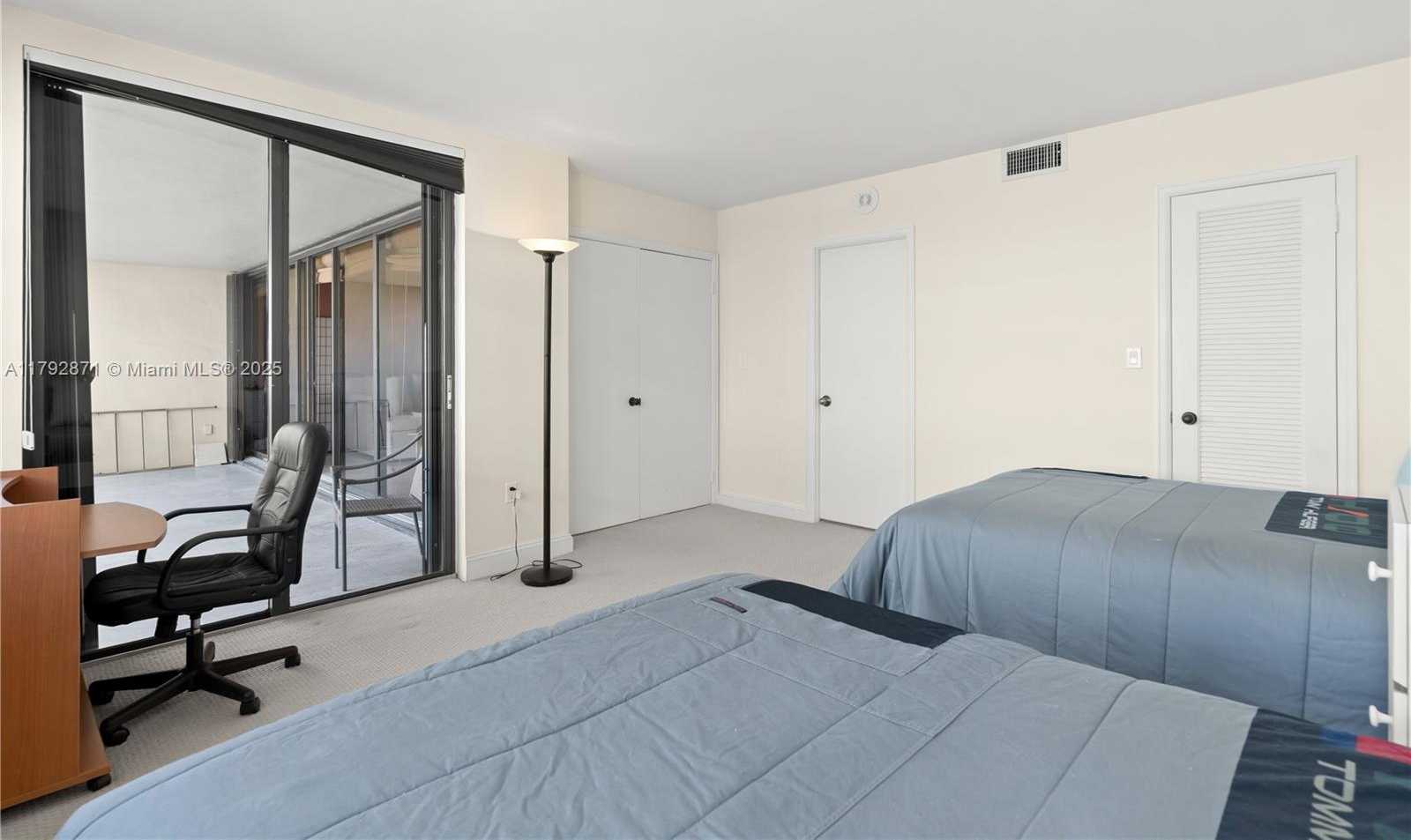 Small Image of 3 GROVE ISLE DR #C1108, Miami Number 18