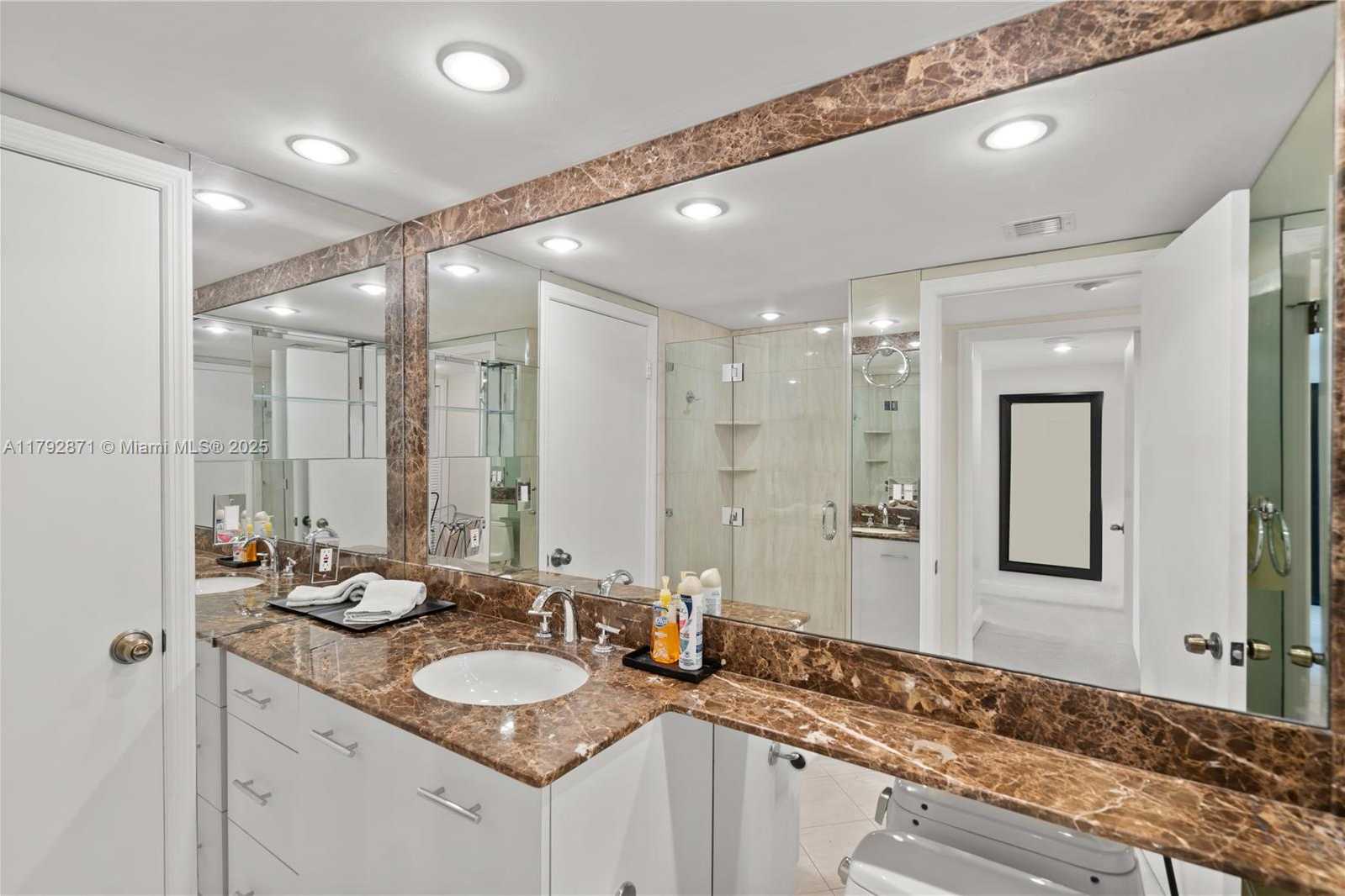 Small Image of 3 GROVE ISLE DR #C1108, Miami Number 19