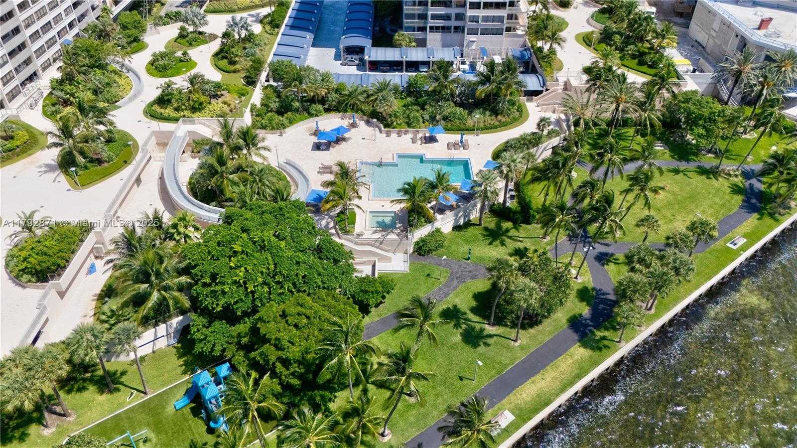 Small Image of 3 GROVE ISLE DR #C1108, Miami Number 33