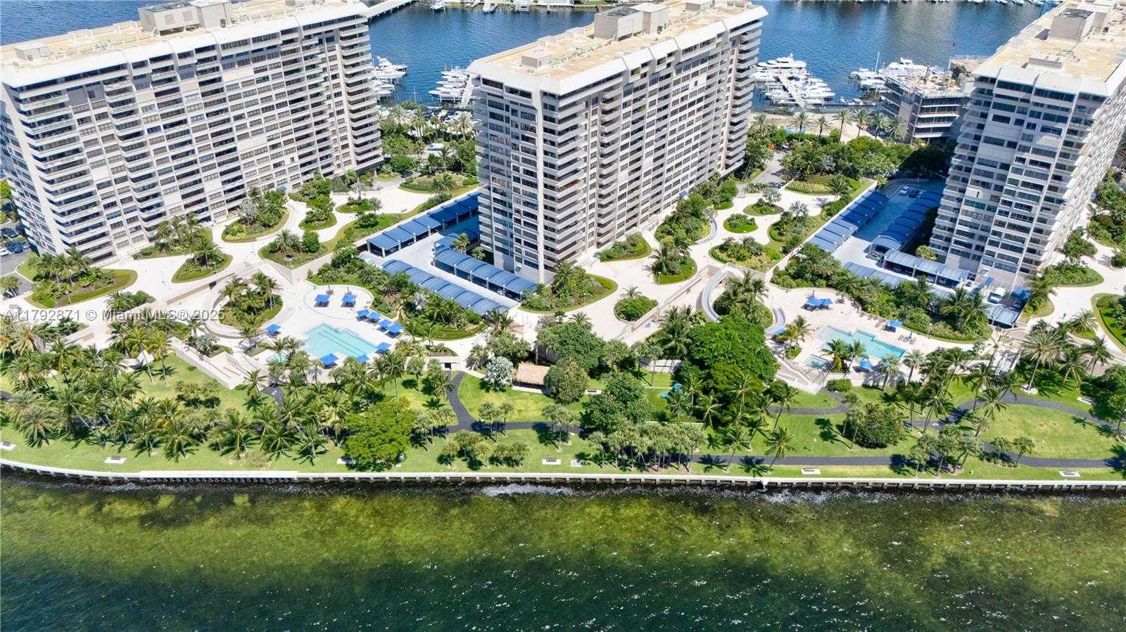 Small Image of 3 GROVE ISLE DR #C1108, Miami Number 36