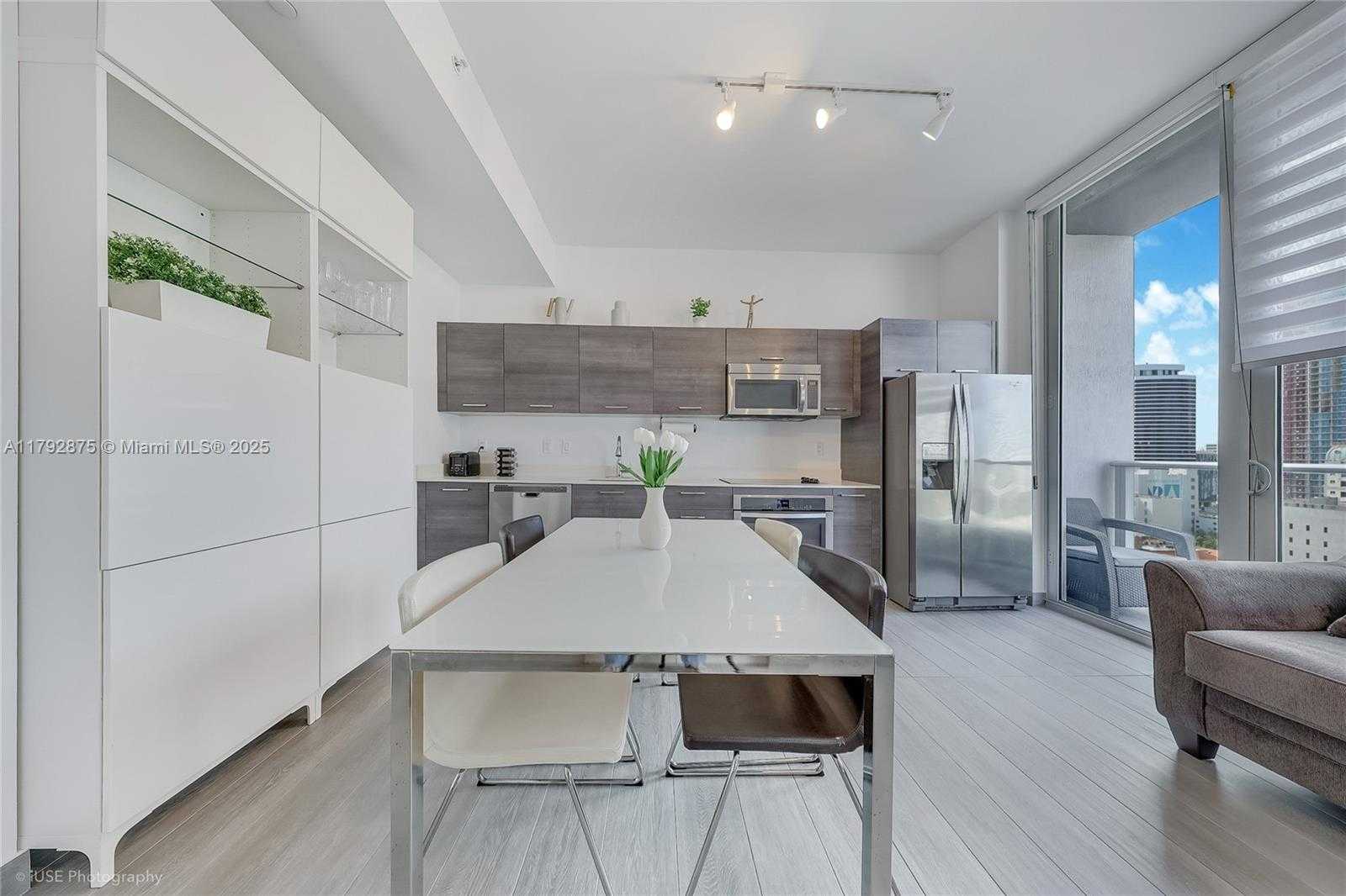 Small Image of 151 SOUTH EAST 1ST ST #1706, Miami Number 2
