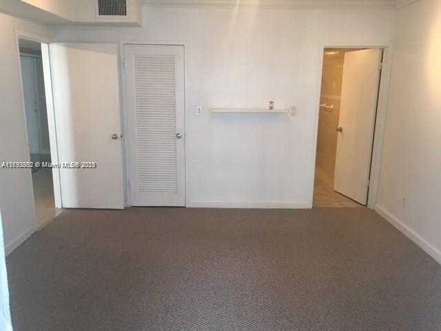 Small Image of 5401 COLLINS AVE #614, Miami Beach Number 25