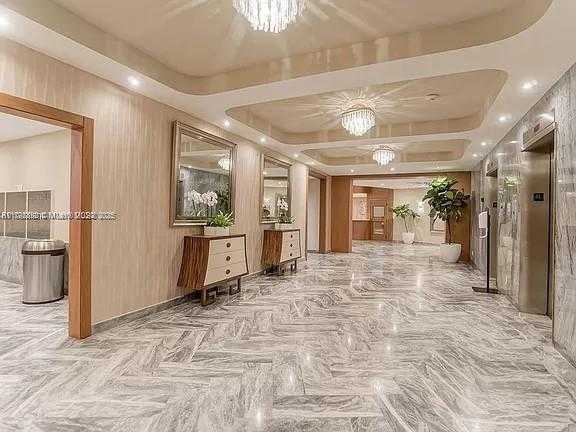 Small Image of 5401 COLLINS AVE #614, Miami Beach Number 9