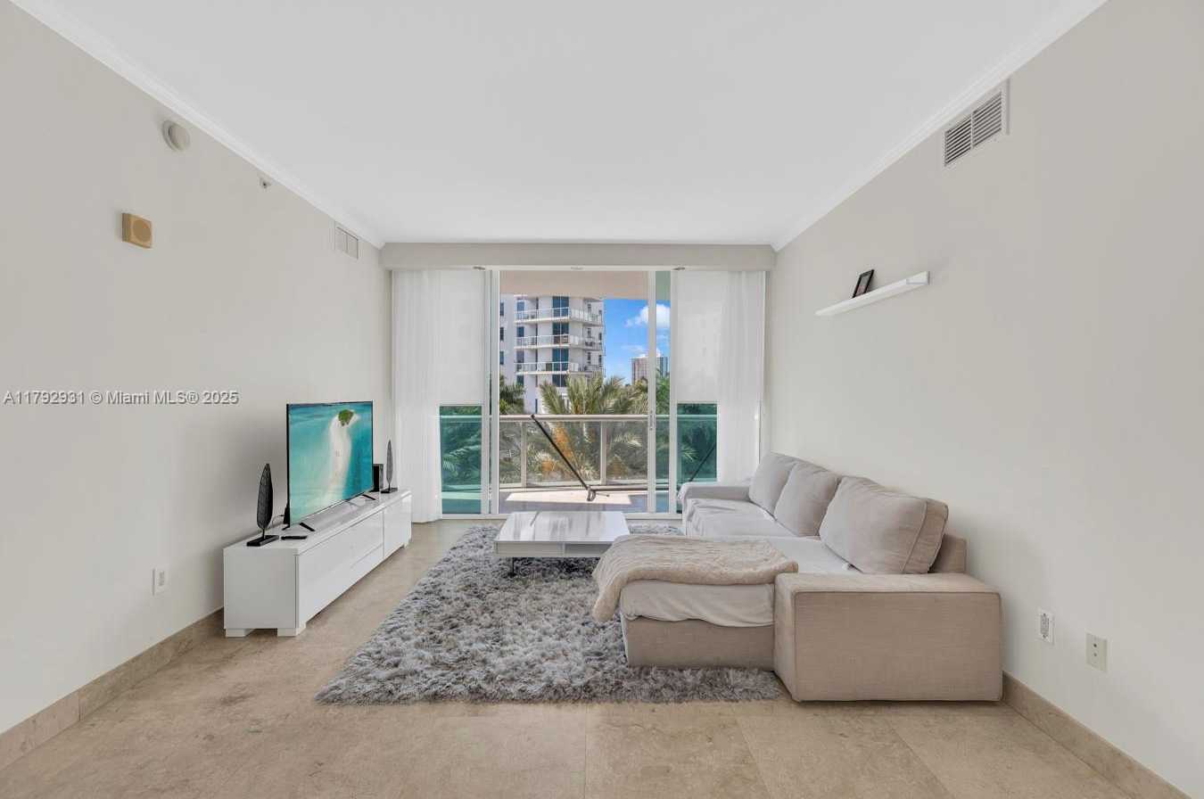 Small Image of 3131 NORTH EAST 188TH ST #2-510, Aventura Number 5