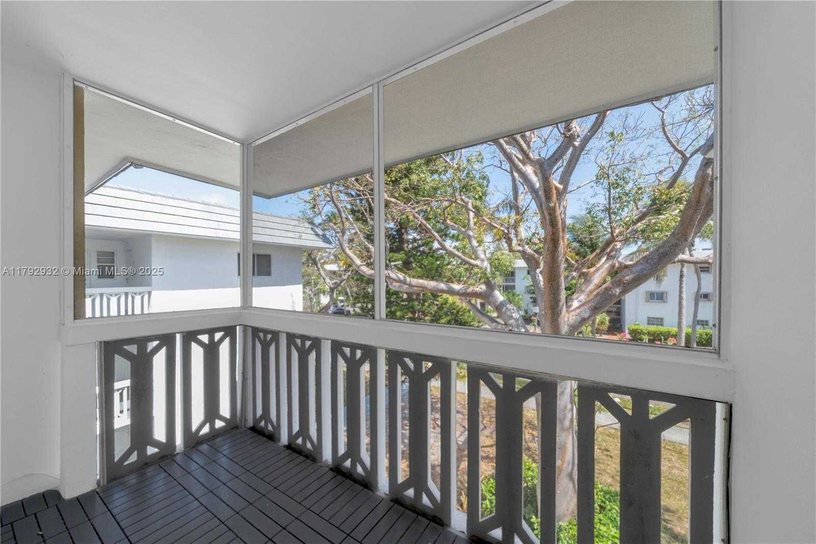 Small Image of 200 GALEN DR #308, Key Biscayne Number 18