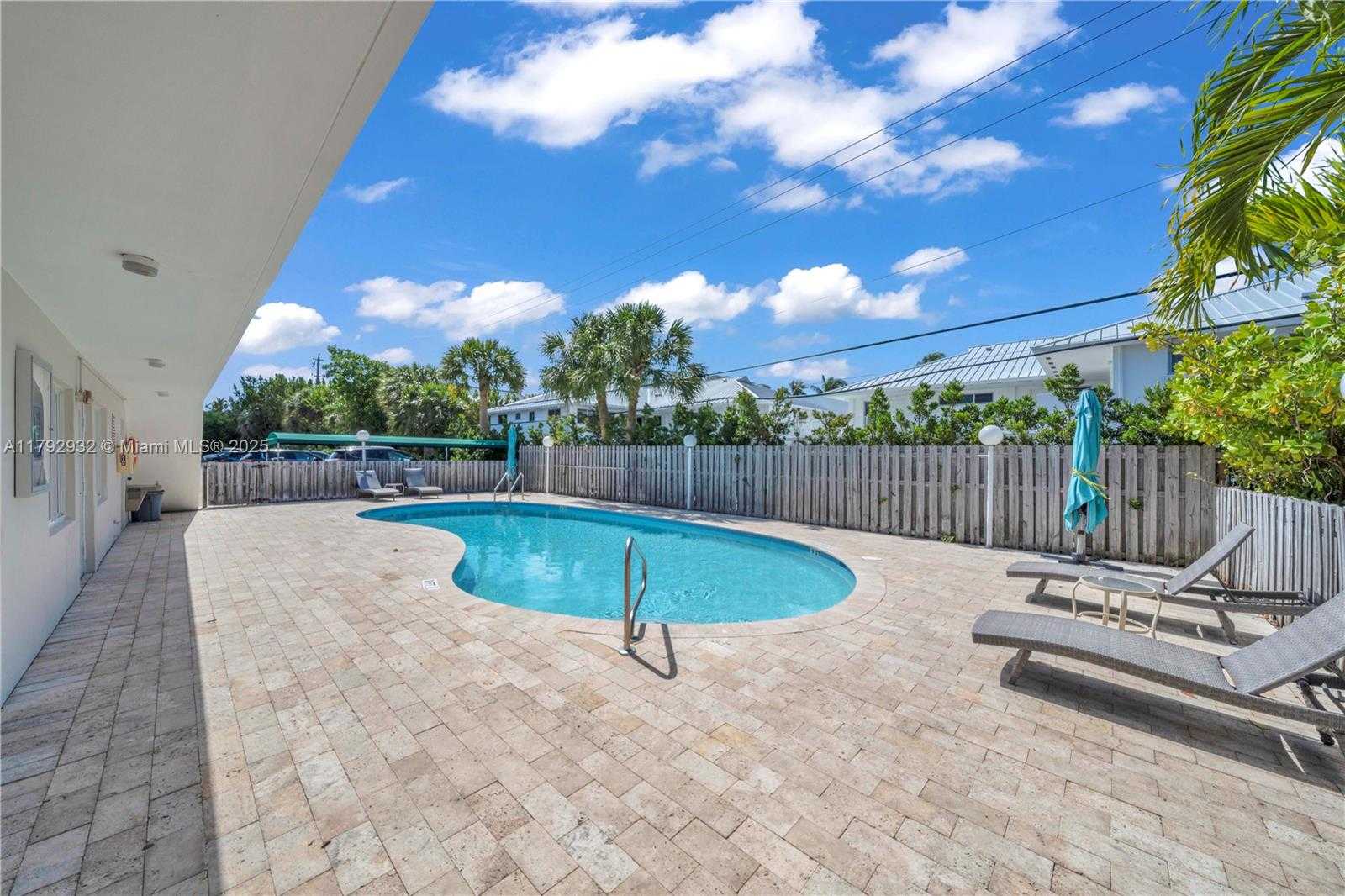 Small Image of 200 GALEN DR #308, Key Biscayne Number 24