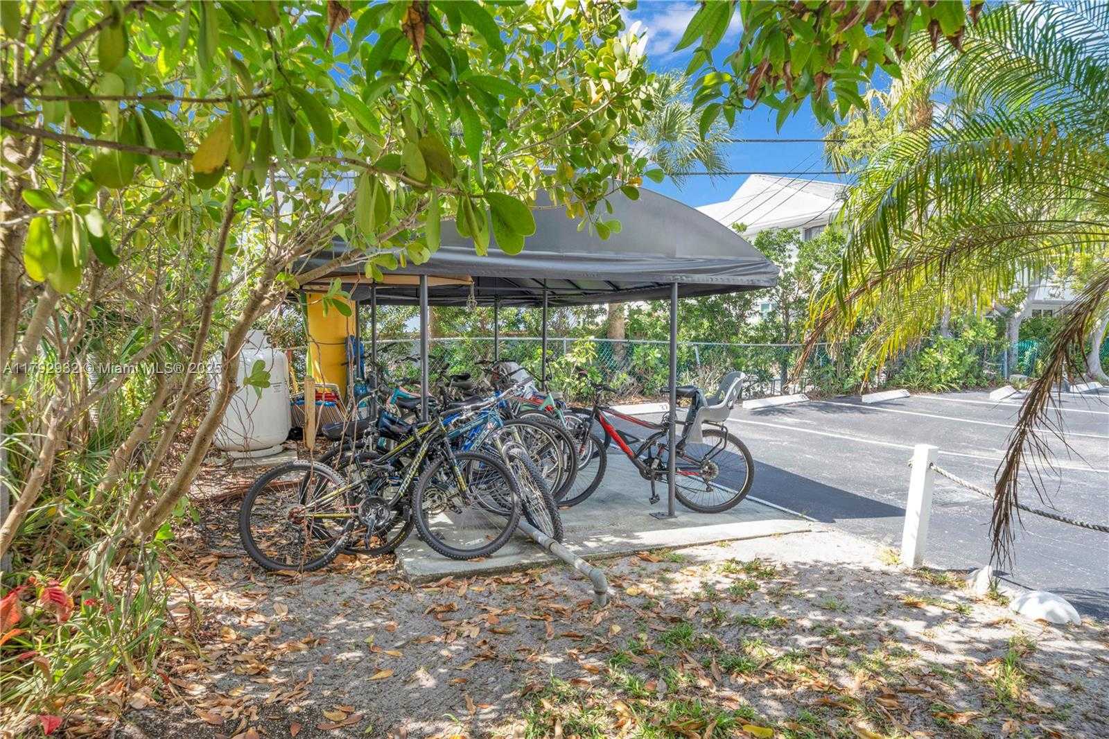 Small Image of 200 GALEN DR #308, Key Biscayne Number 26