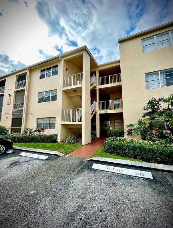 Small Image of 15320 SOUTH WEST 106TH TER #1108, Miami Number 2