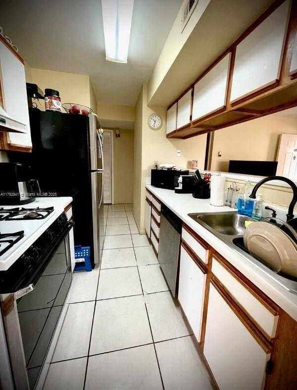 Small Image of 15320 SOUTH WEST 106TH TER #1108, Miami Number 6