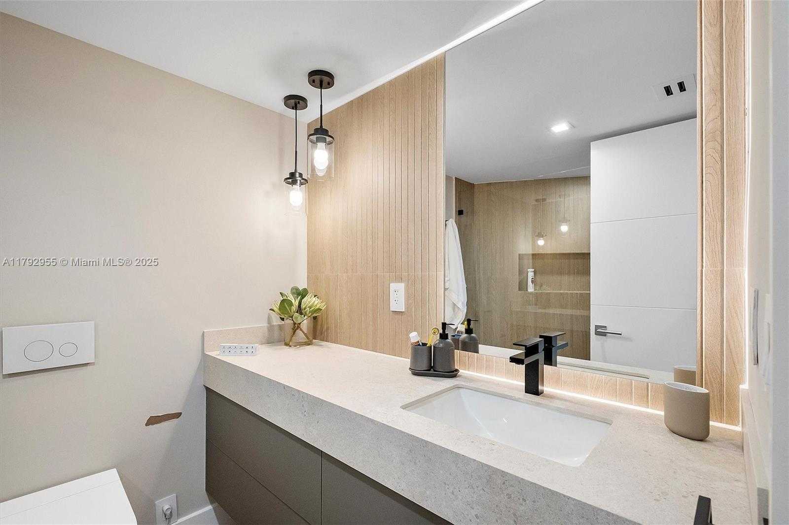 Small Image of 2127 BRICKELL AVE #2704, Miami Number 21