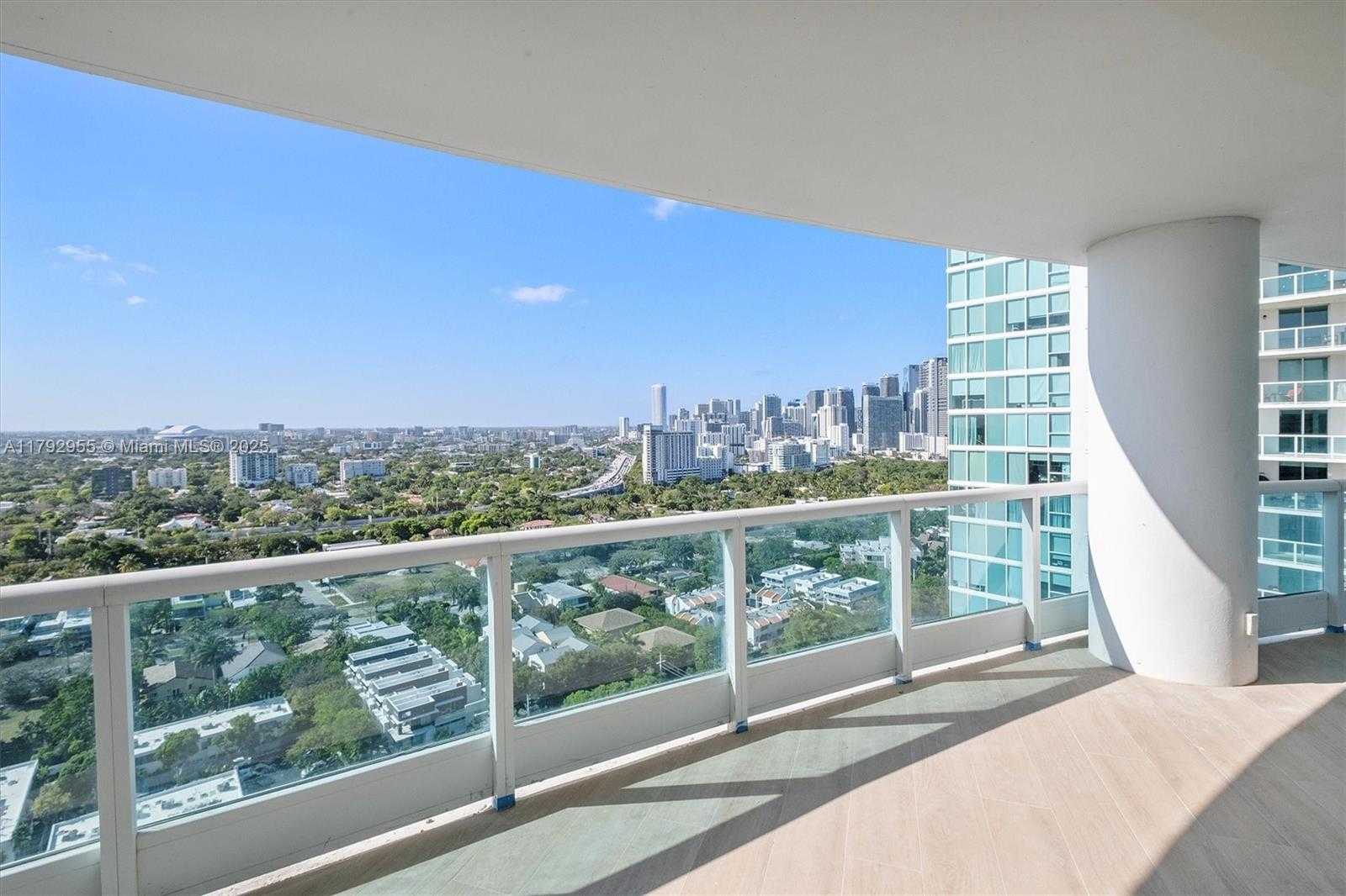 Small Image of 2127 BRICKELL AVE #2704, Miami Number 22