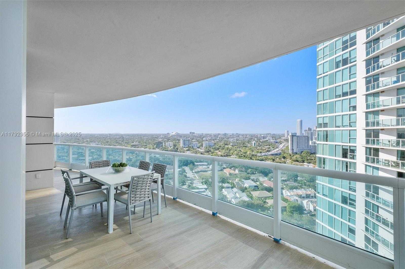 Small Image of 2127 BRICKELL AVE #2704, Miami Number 29