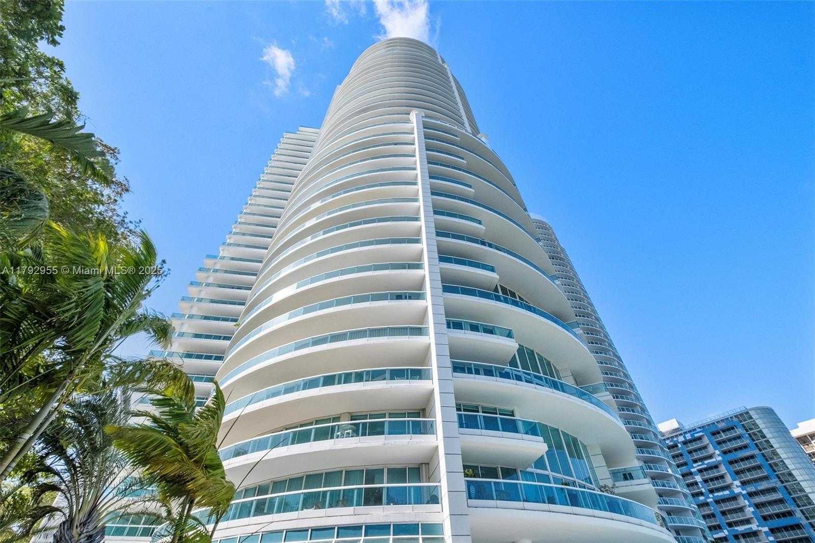 Small Image of 2127 BRICKELL AVE #2704, Miami Number 33