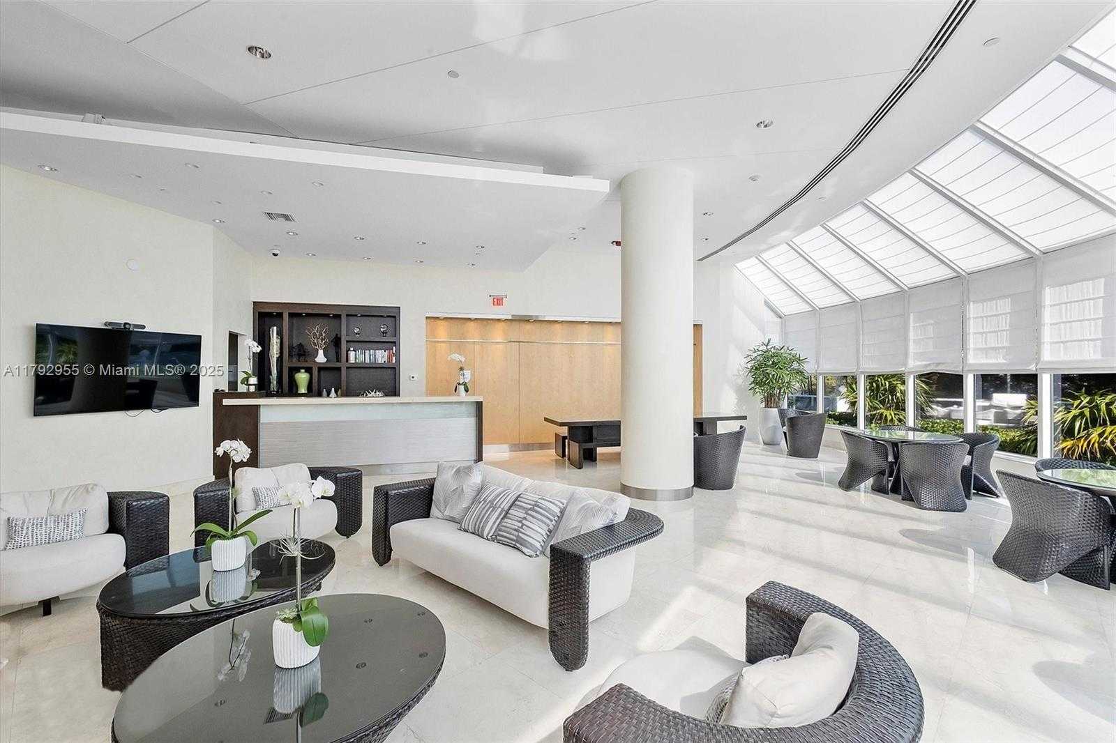 Small Image of 2127 BRICKELL AVE #2704, Miami Number 39