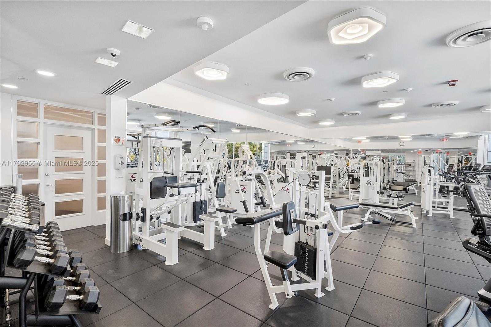 Small Image of 2127 BRICKELL AVE #2704, Miami Number 46