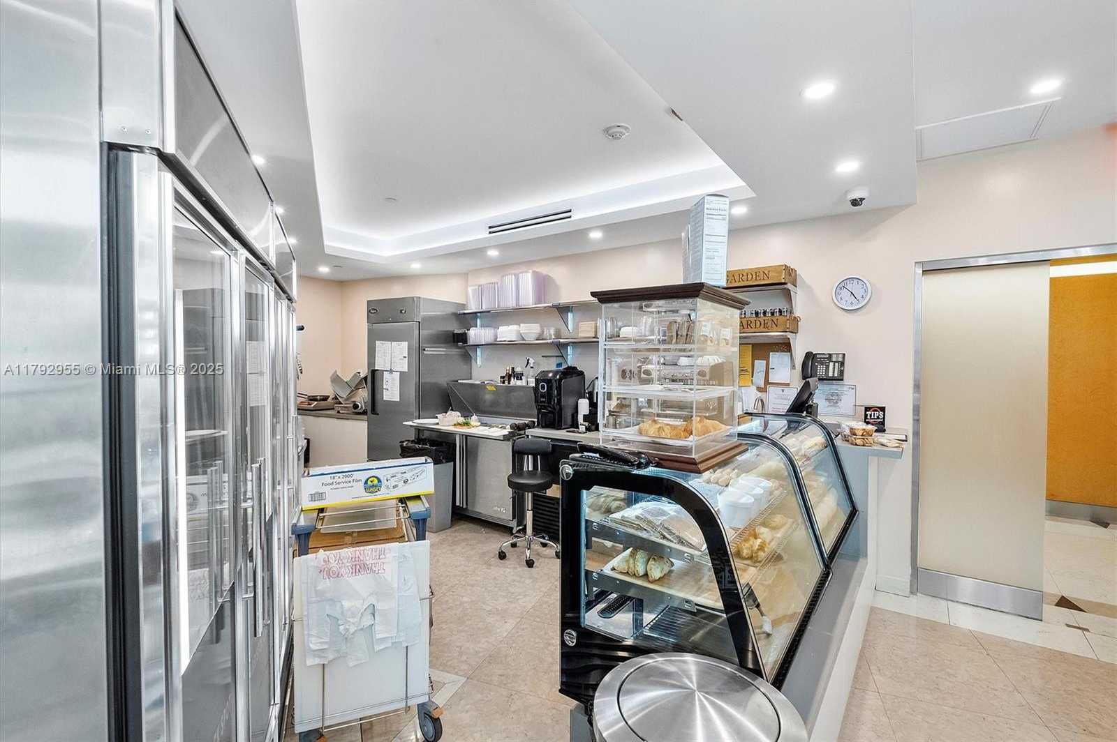 Small Image of 2127 BRICKELL AVE #2704, Miami Number 52