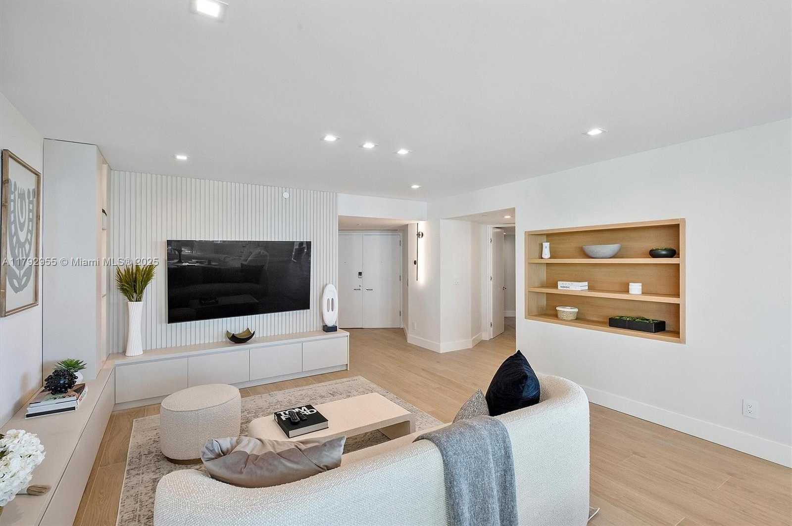 Small Image of 2127 BRICKELL AVE #2704, Miami Number 7