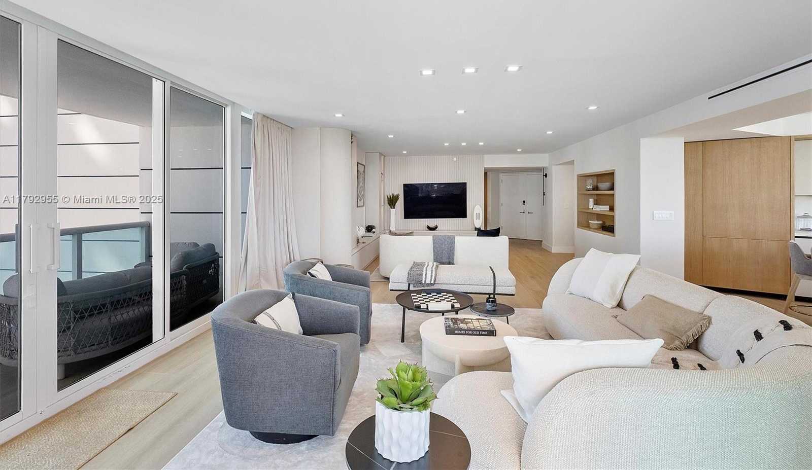 Small Image of 2127 BRICKELL AVE #2704, Miami Number 9