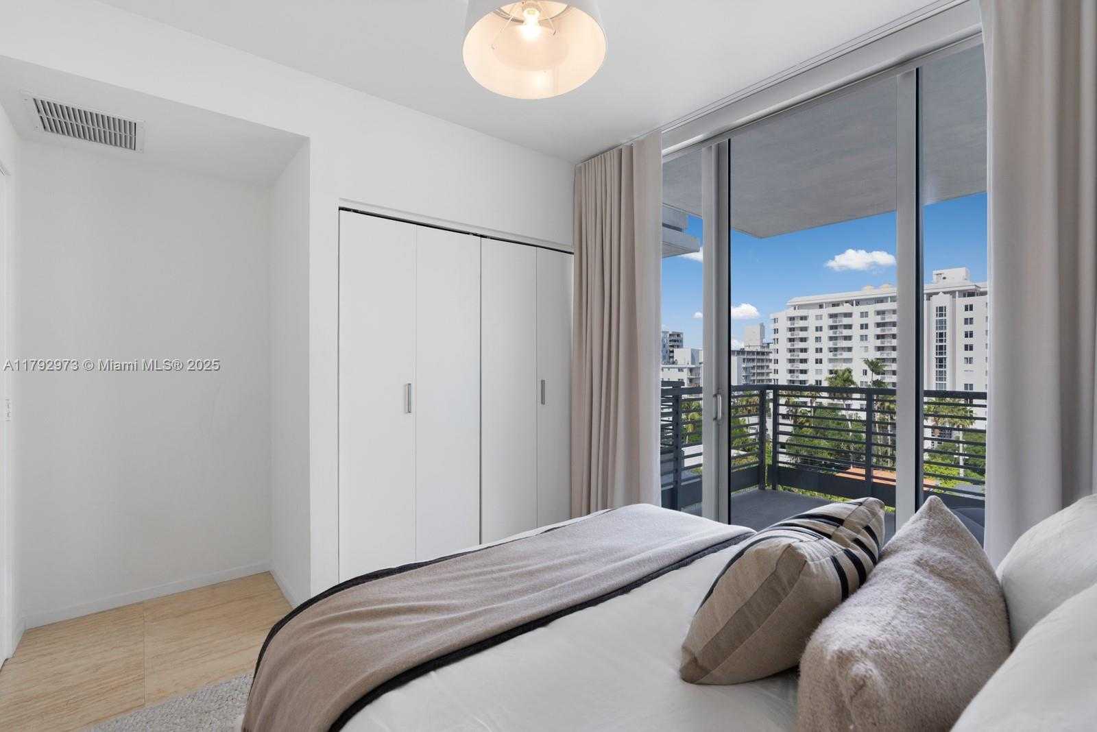 Small Image of 1445 16TH ST #805, Miami Beach Number 17