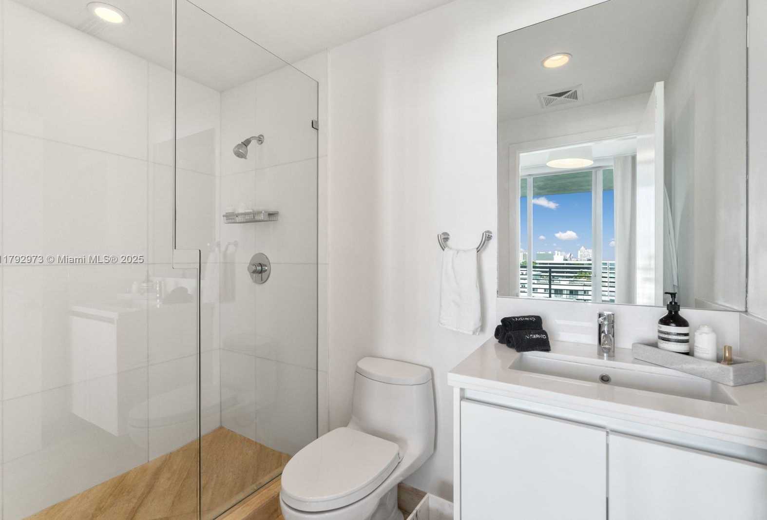Small Image of 1445 16TH ST #805, Miami Beach Number 18