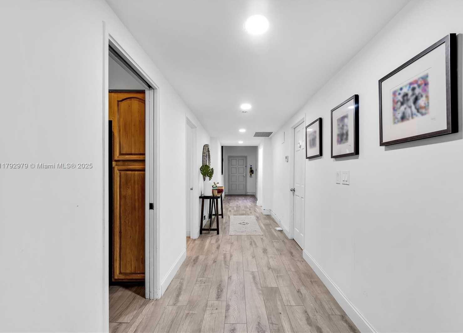 Small Image of 121 CRANDON BLVD #256, Key Biscayne Number 4