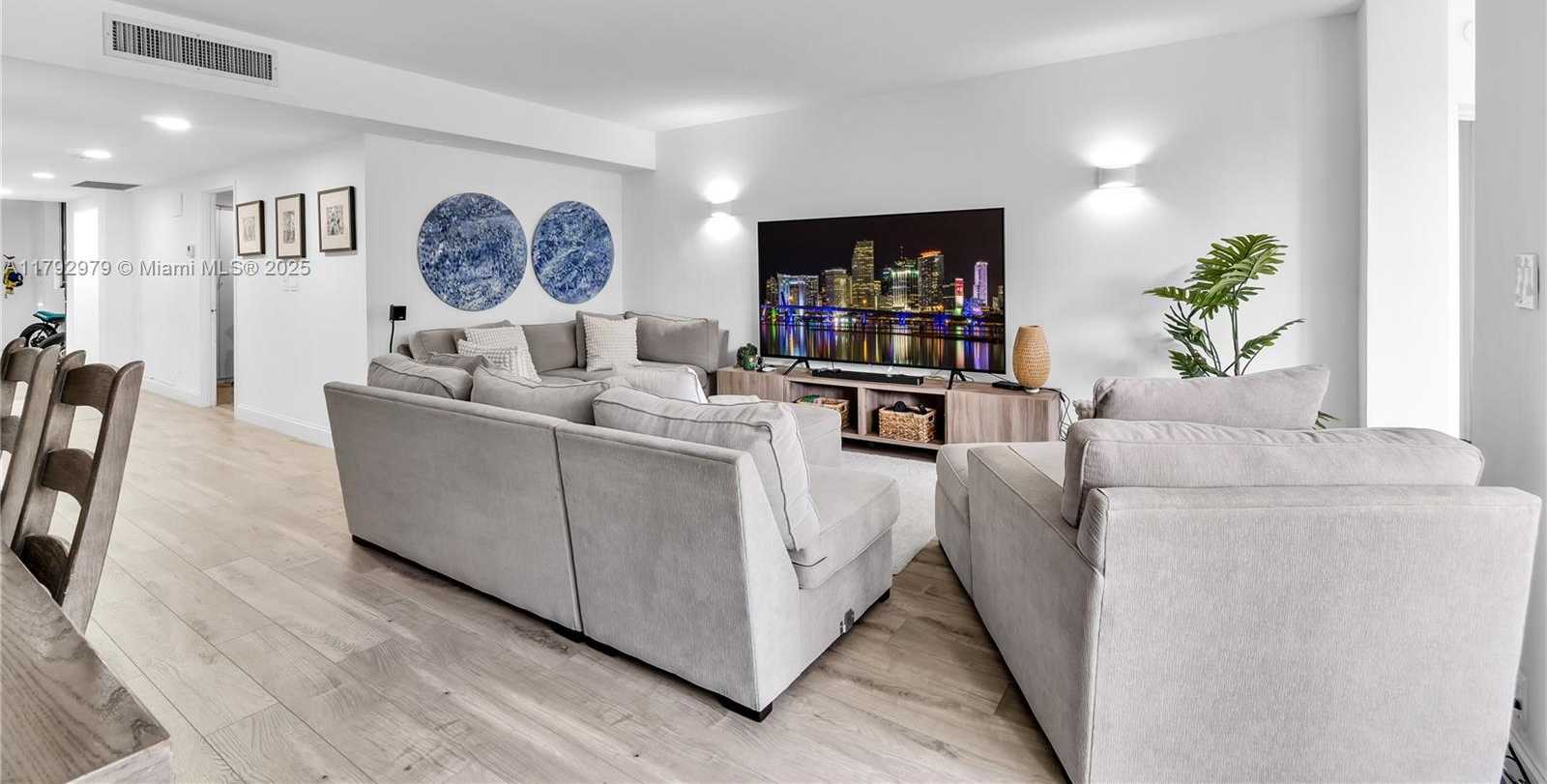 Small Image of 121 CRANDON BLVD #256, Key Biscayne Number 8
