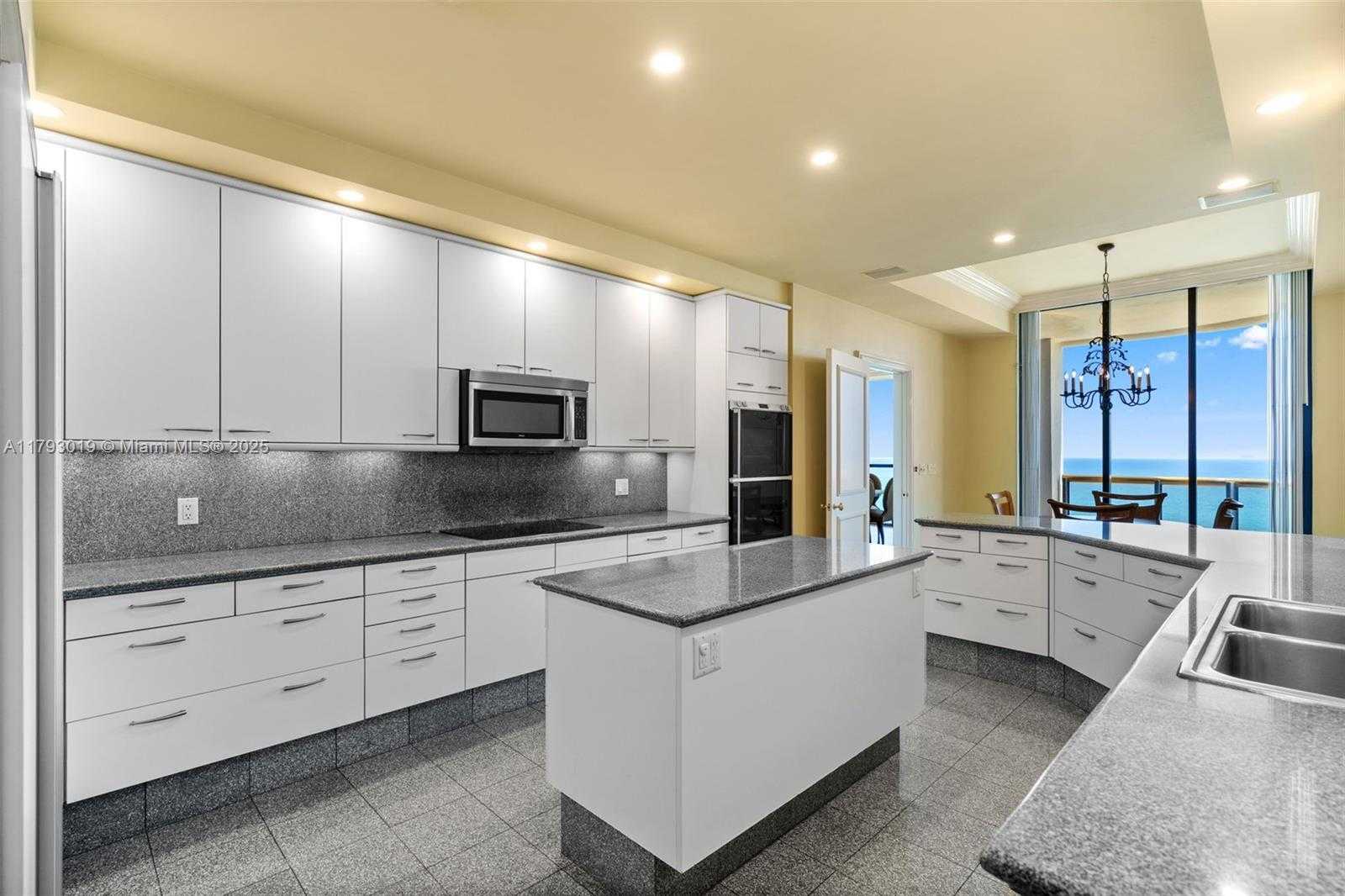 Small Image of 9999 COLLINS AVE #PH3D, Bal Harbour Number 14
