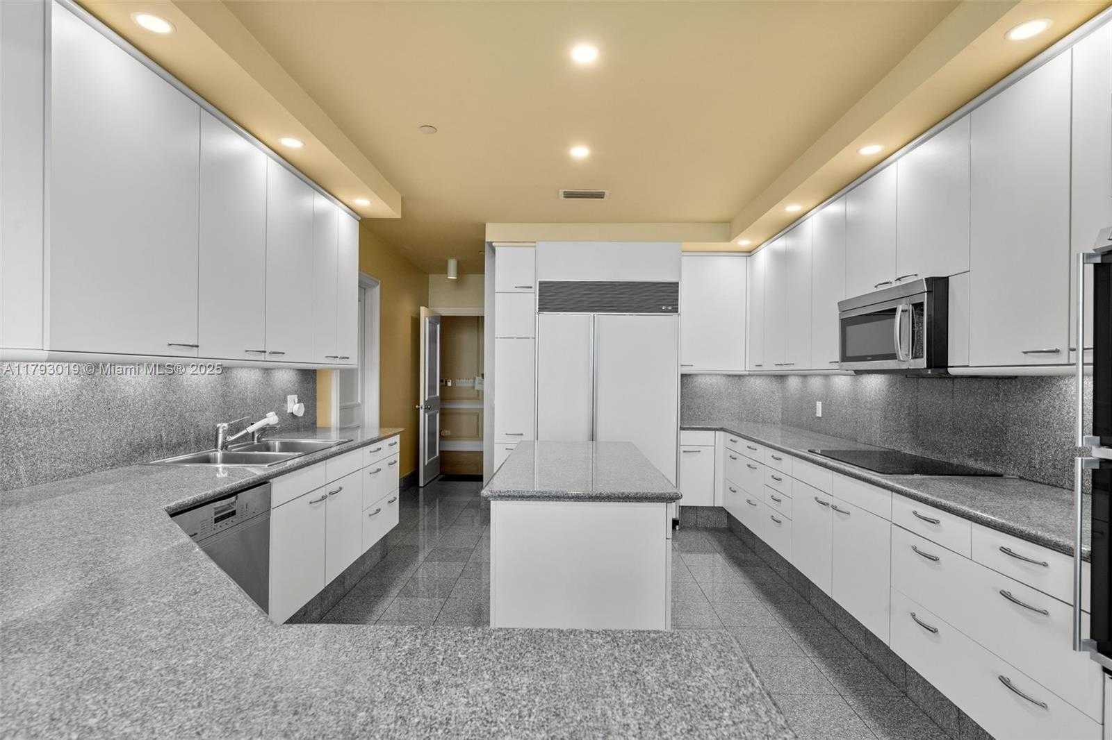 Small Image of 9999 COLLINS AVE #PH3D, Bal Harbour Number 16