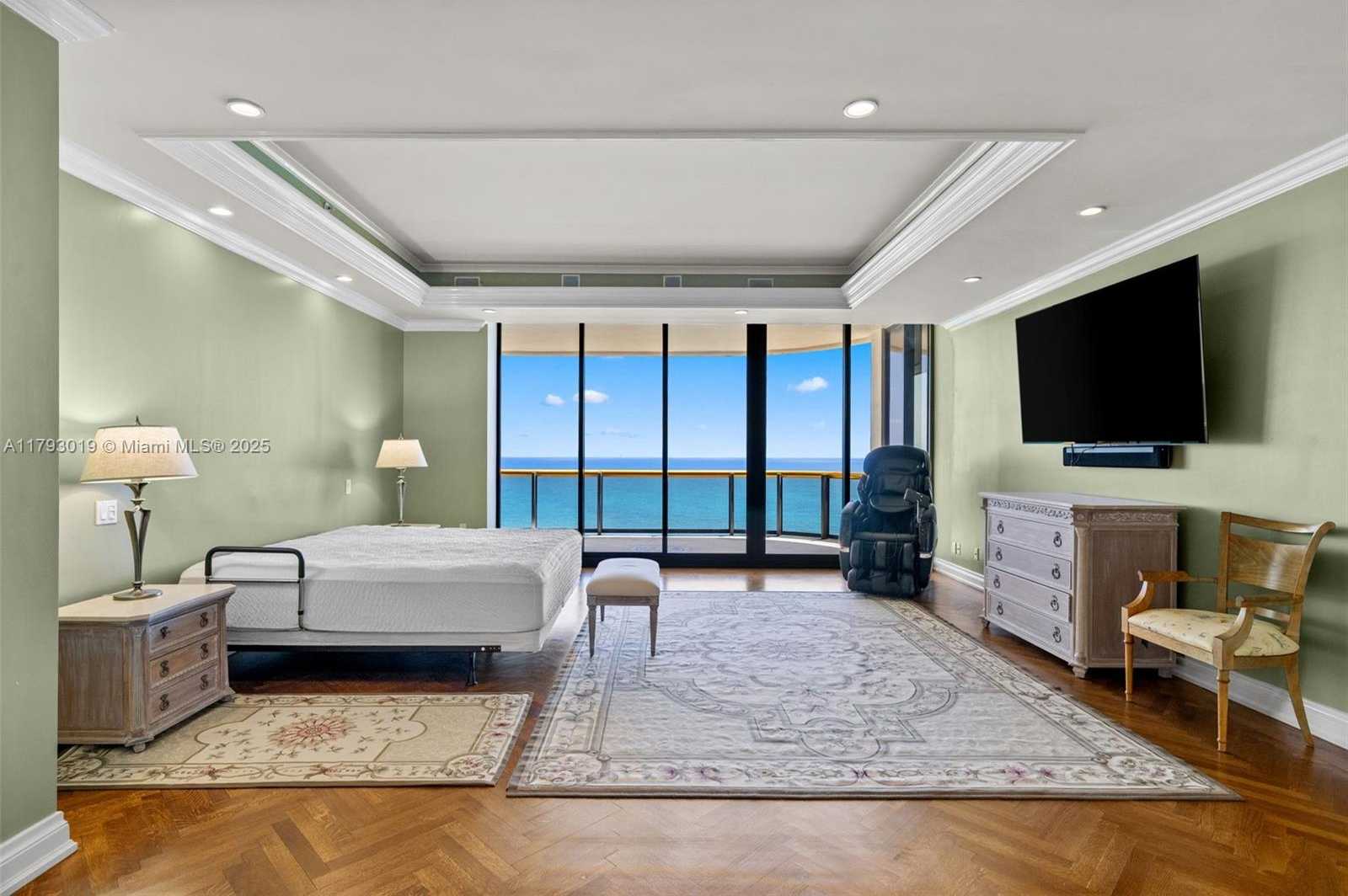 Small Image of 9999 COLLINS AVE #PH3D, Bal Harbour Number 21