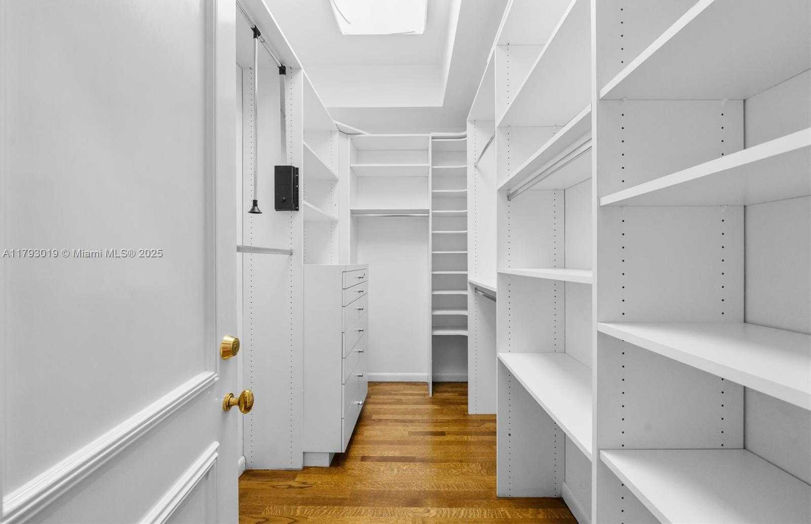 Small Image of 9999 COLLINS AVE #PH3D, Bal Harbour Number 43